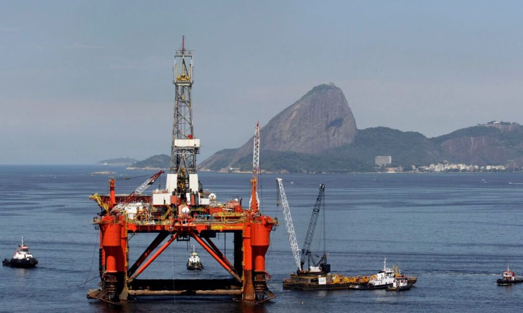 PETR4: Com alta no preço do petróleo, como ficam as perspectivas para a Petrobras?