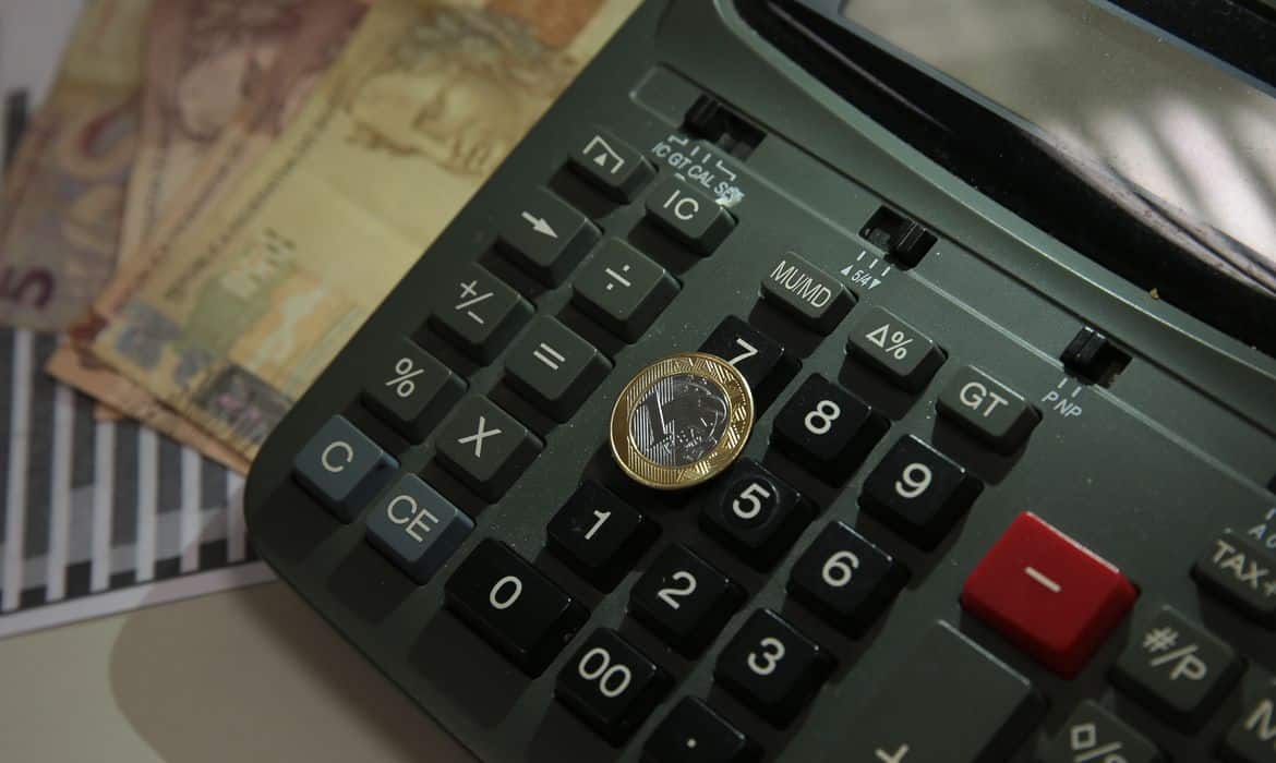 ArrecadaГѓВ§ГѓВЈo federal cai 4,14% e chega a R$ 172,78 bilhГѓВµes em agosto