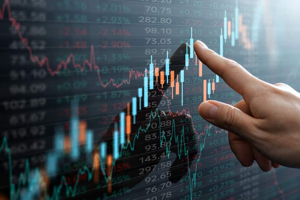 Vai investir na bolsa? Conheça os tipos de ações