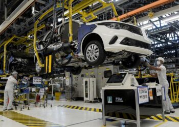 Atividade econГѓВґmica tem queda de 0,77% em agosto