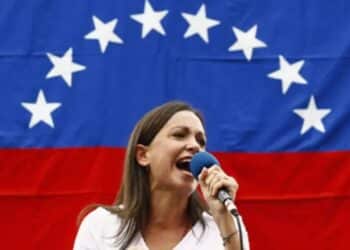 Quem é María Corina Machado, candidata que enfrentará Maduro nas eleições da Venezuela?
