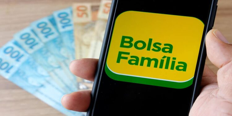 NГѓЖ’O PERCA: Governo anuncia pagamento EXTRA do Bolsa FamГѓВ­lia