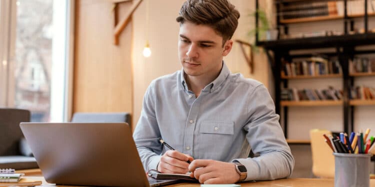 AuxГѓВlio ExtraordinГѓВЎrio de R$2.640 para ESTAS pessoas