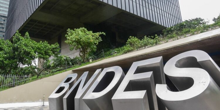 BNDES e Caixa Anunciam Medidas de Apoio Financeiro no Rio Grande do Sul
