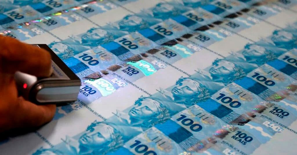 Segunda Parcela do 13° Salário: Quando Cai?