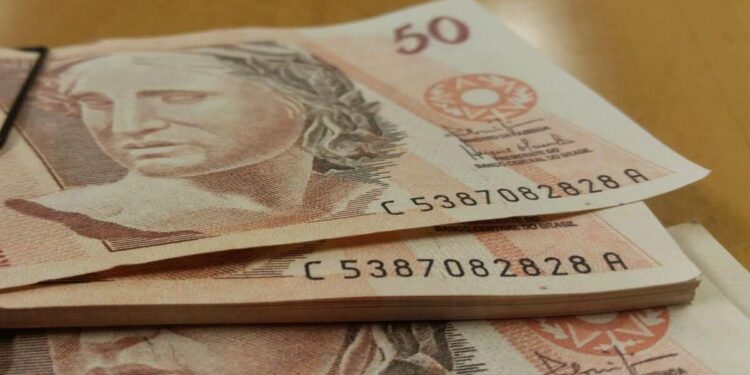 BonificaГѓВ§ГѓВЈo INГѓвЂ°DITA de R$ 2,5 mil para famГѓВ­lias no CadГѓЕЎnico: Confira os detalhes e como receber