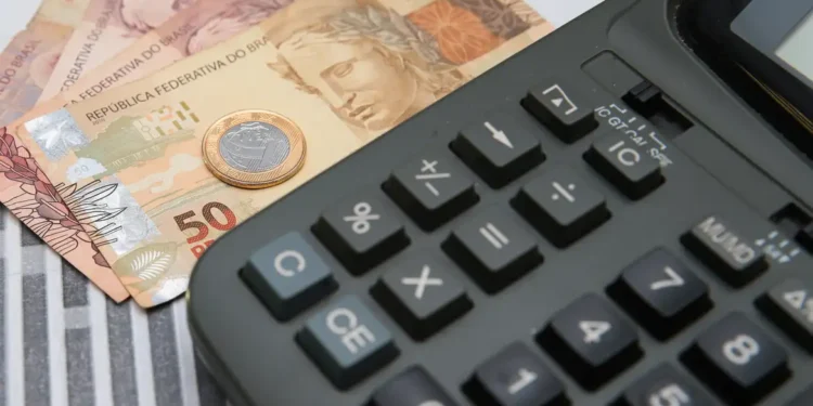 IPCA-15 sobe 1,23% em fevereiro, abaixo das projeções