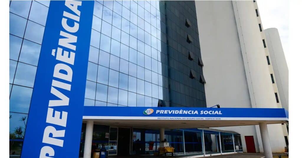 Entenda a Aposentadoria por Invalidez do INSS: Quem tem direito, doenças e como solicitar!