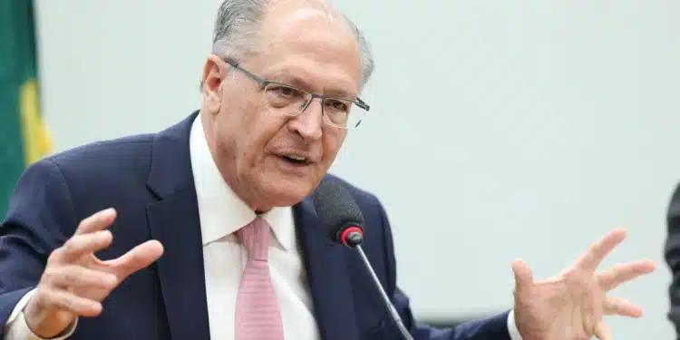 Meta fiscal de 2024 estГѓВЎ em discussГѓВЈo e nГѓВЈo foi definida, diz Alckmin
