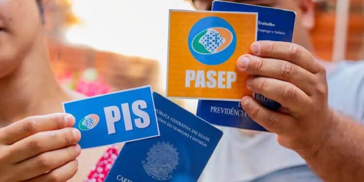 Saiba como consultar se vocГѓВЄ tem direito a R$ 1.412 do abono salarial PIS/PASEP