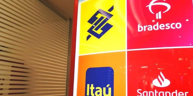 Facilidades e Desafios no Universo dos Bancos Digitais em 2024