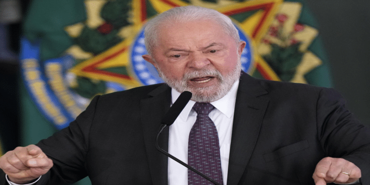 Lula assina decreto de indulto natalino e condenados pelo 8 de Janeiro ficam de fora