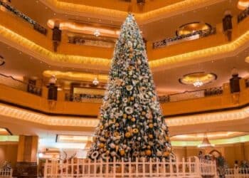 Natal 2023: ConheГѓВ§a a ГѓВЃrvore de Natal mais cara do mundo