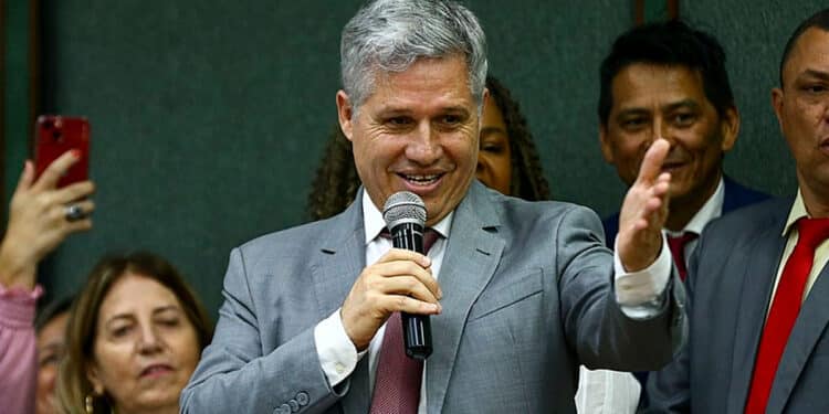 Ministro do Desenvolvimento AgrГѓВЎrio Contraria LГѓВ­der do MST Sobre Reforma AgrГѓВЎria