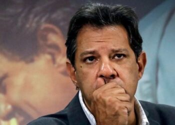 PT atira no CentrГѓВЈo e acerta Haddad de raspГѓВЈo em semanaГ‚В crГѓВ­tica