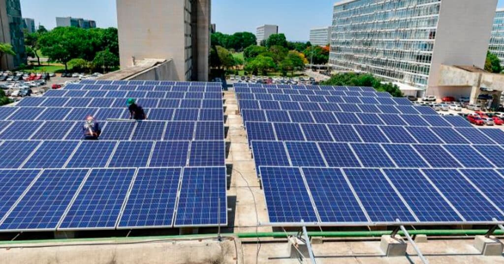 Caixa Econômica Federal Investirá Bilhões em Projetos Sustentáveis