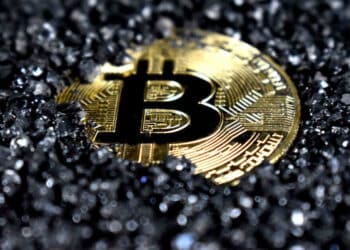 Bitcoin em Queda: O Impacto dos ETFs e as Perspectivas para Criptomoedas