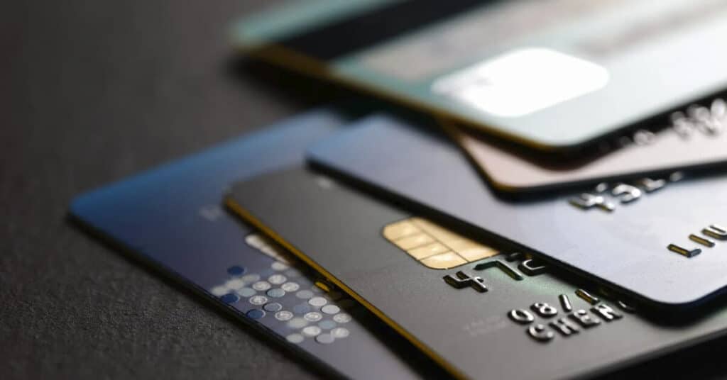 IMPORTANTE: Nova Lei Limita Juros do Cartão de Crédito em 100% da Dívida!