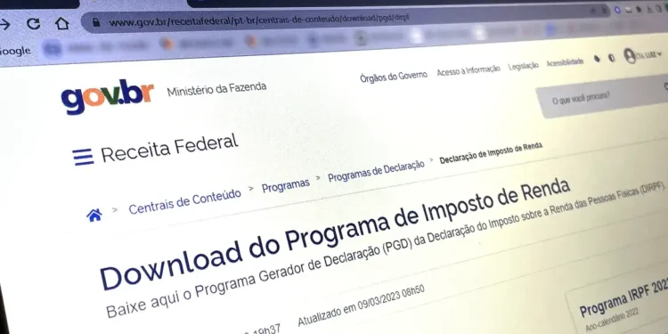 Receita paga hoje restituiГѓВ§ГѓВµes de lote residual do Imposto de Renda