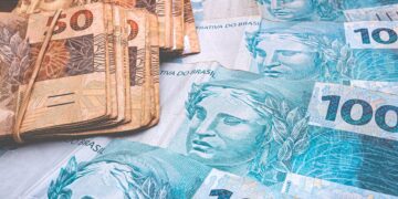 Inflação de outubro sobe para 0,56% e surpreende analistas