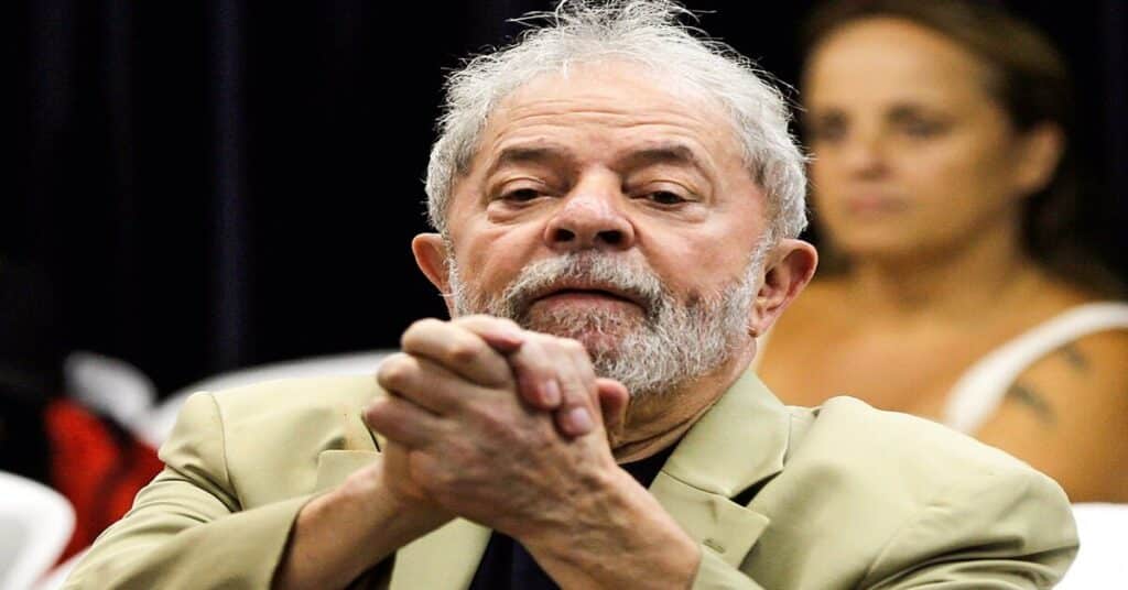 Lula promete isenção de IR para brasileiros que ganham até 2 salários mínimos!