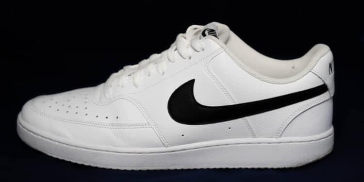 AГѓВ§ГѓВµes da Nike despencam 11%, arrastando Adidas e Puma; entenda as causas!