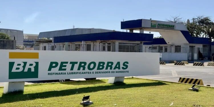 Concurso Petrobras: Mais de 6 Mil Vagas com SalГѓВЎrio Inicial de R$Г‚В 5.878,82!
