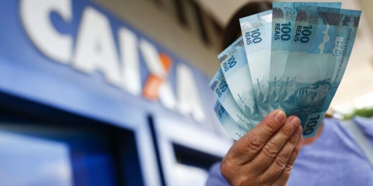 Caixa estГѓВЎ pagando R$ 540 mensalmente para desempregados! Veja como receber