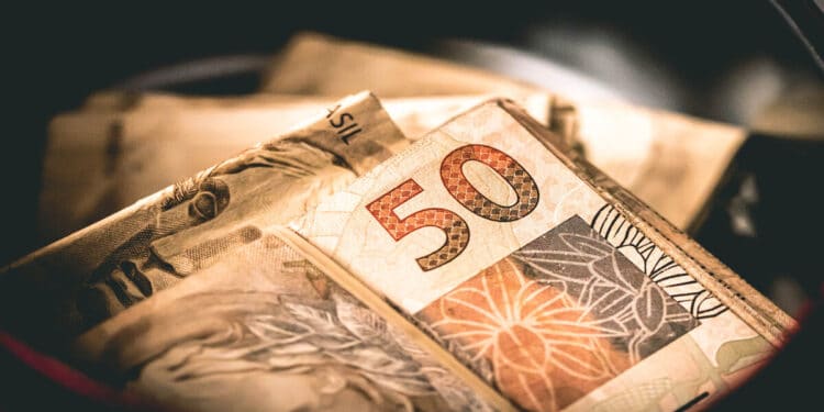 Ganho real de cerca de 170% do salГѓВЎrio mГѓВ­nimo desde a implementaГѓВ§ГѓВЈo do Plano Real