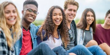 Caixa tem liberou PIX de R$ 200 para jovens! Veja como receber