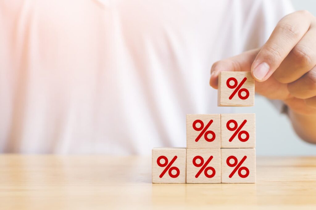 Juros do rotativo passam a ser limitados a 100% da dívida