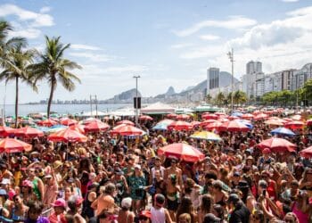 Carnaval 2024: Pesquisa revela aumento no entusiasmo dos brasileiros para a grande festa