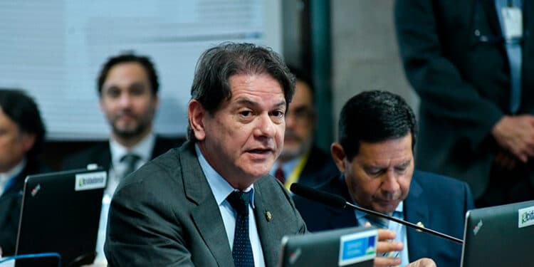Cid Gomes Deixa PDT, Ingressa no PSB e Agita CenГѓВЎrio PolГѓВ­tico