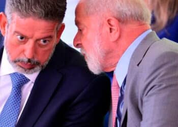 Lira Lula: Mudança em jogo na casa política em 2024 e poderes executivo e legislativo