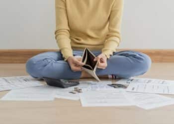 Veja como evitar gastos e recuperar o controle financeiro