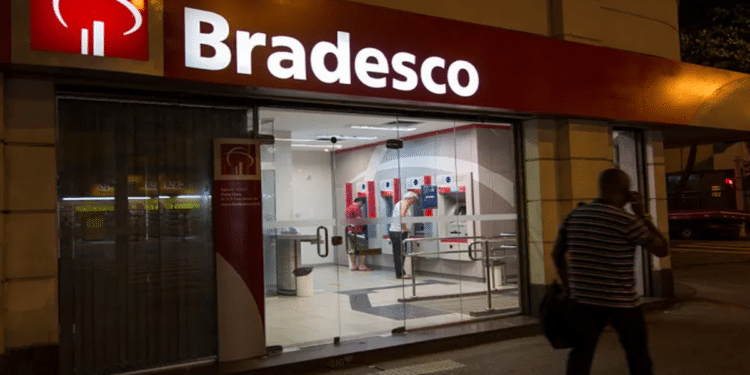 Fim de AgГѓВЄncias Bradesco e impacto para Aposentados