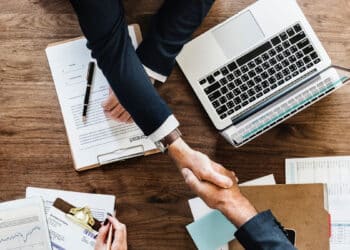Quais sГѓВЈo os prГѓВіs e os contras de consolidar as dГѓВ­vidas?