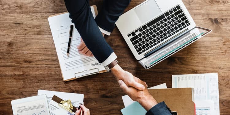 Quais sГѓВЈo os prГѓВіs e os contras de consolidar as dГѓВ­vidas?