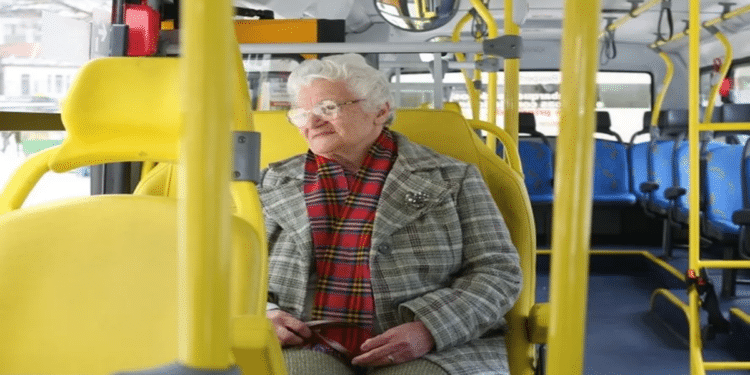 Chega de Pagar Passagem! Transporte GRATUITO para Idosos!