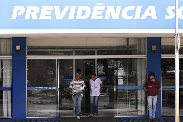 AntecipaГѓВ§ГѓВЈo do 13Г‚Вє SalГѓВЎrio do INSS 2024: CalendГѓВЎrio e Direitos dos BeneficiГѓВЎrios Revelados!