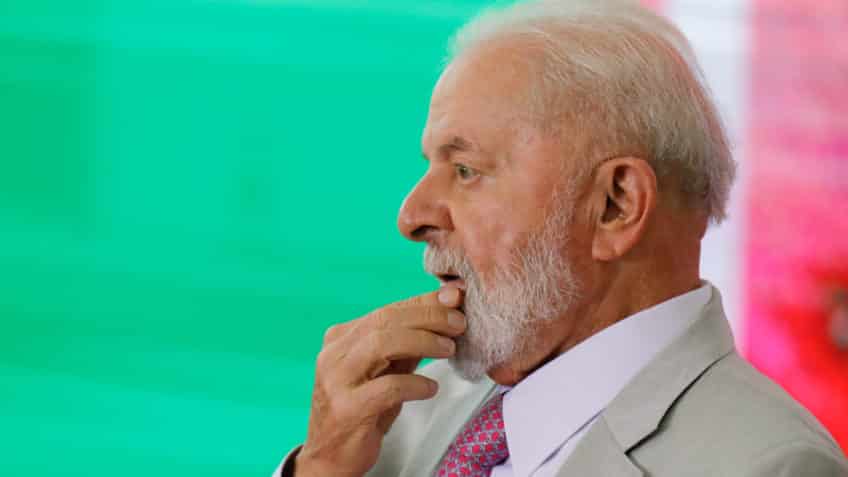 Presidente Luiz Inácio Lula da Silva, ministra Esther Dweck (Gestão e Inovação) , ministro Rui Costa (Casa Civil) e Paulo Pimenta (SECOM) durante a apresentação e coletiva de imprensa sobre o Programa de Democratização dos Imóveis da União, no Palácio do Planalto. | Sérgio Lima/Poder360 - 26.fev.2024