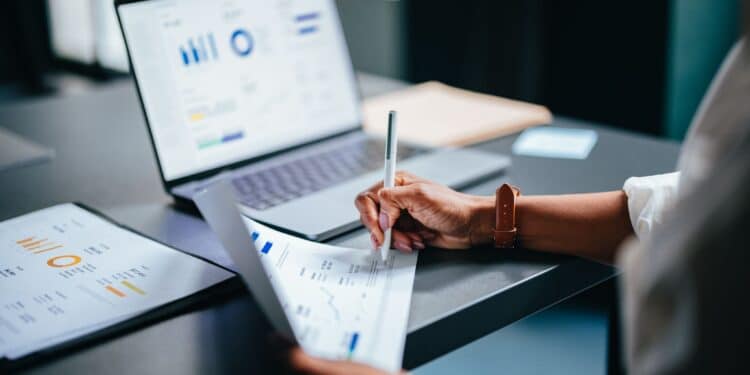 Como manter as finanГѓВ§as mais organizadas e sair das dГѓВ­vidas