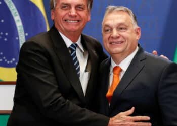 Bolsonaro na Embaixada da Hungria: Fuga ou Estratégia Política?