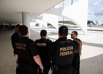 Ex-deputada PolГѓВ­tica Almerinda Carvalho ГѓВ© presa por corrupГѓВ§ГѓВЈo e lavagem de dinheiro no RJ