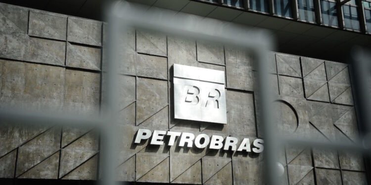 Opinião: "As contradições dos brasileiros sobre o papel do Estado"