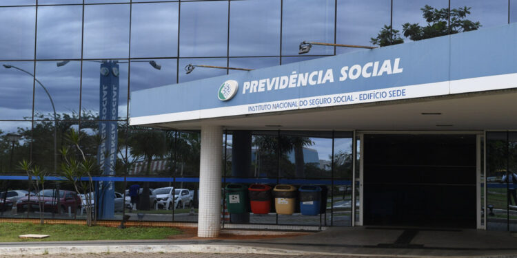 Greve do INSS Chega ao Fim: O Que Esperar Agora?