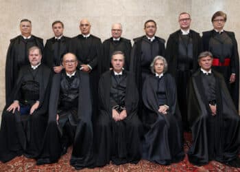 STF Pausa 'RevisГѓВЈo da Vida Toda', Aposentados em Alerta: Saiba Impactos!