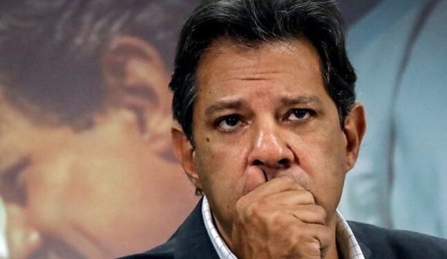 A meta fiscal deixa o governo Lula entre a cruz e a espada