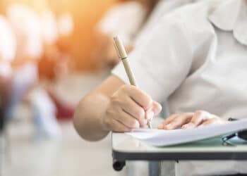 Conquiste seu Lugar no Concurso da Caixa em 2024: Guia InГѓВ©dito de PreparaГѓВ§ГѓВЈo e InscriГѓВ§ГѓВЈo!