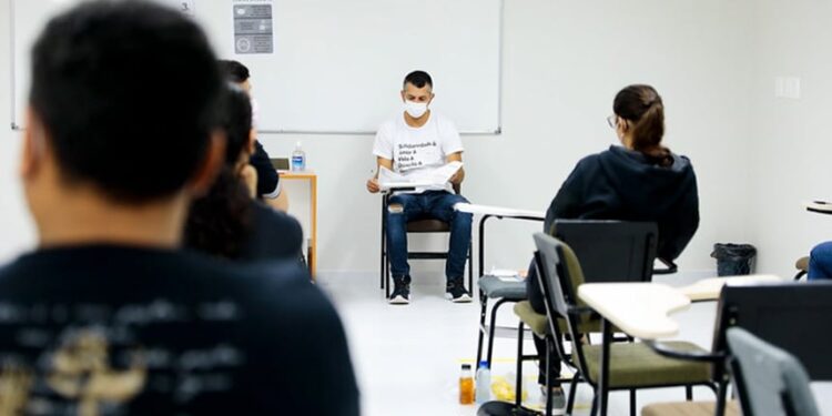 Concurso Univasf 2024: 32 Vagas para Professores em Diversas ГѓВЃreas!